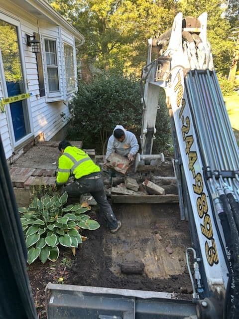 Gallery photos for Elegant Stone Path Installation Transforms Home Entryway: Image #2